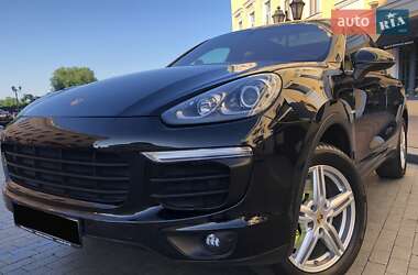Позашляховик / Кросовер Porsche Cayenne 2015 в Одесі