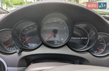 Внедорожник / Кроссовер Porsche Cayenne 2012 в 