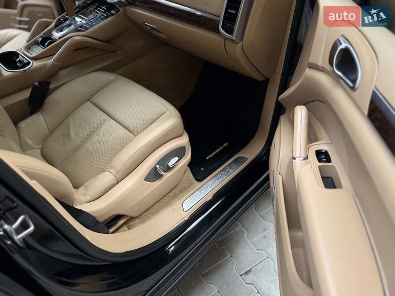 Позашляховик / Кросовер Porsche Cayenne 2010 в Тернополі фото 82 Позашляховик / Кросовер Porsche Cayenne 2010 в Тернополі