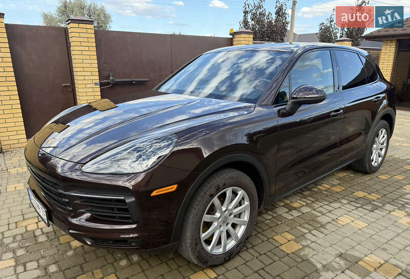 Позашляховик / Кросовер Porsche Cayenne 2018 в 