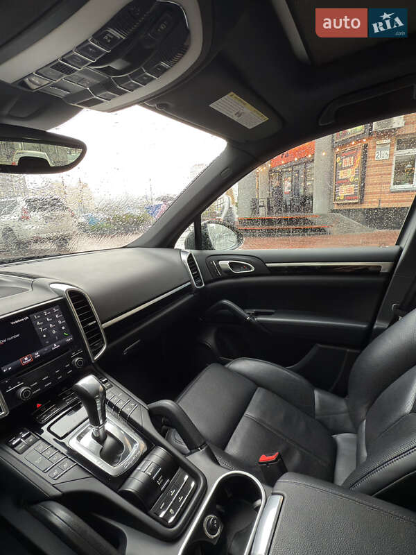 Позашляховик / Кросовер Porsche Cayenne 2017 в Києві фото 10 Позашляховик / Кросовер Porsche Cayenne 2017 в Києві