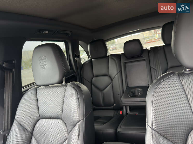 Позашляховик / Кросовер Porsche Cayenne 2017 в Києві фото 14 Позашляховик / Кросовер Porsche Cayenne 2017 в Києві