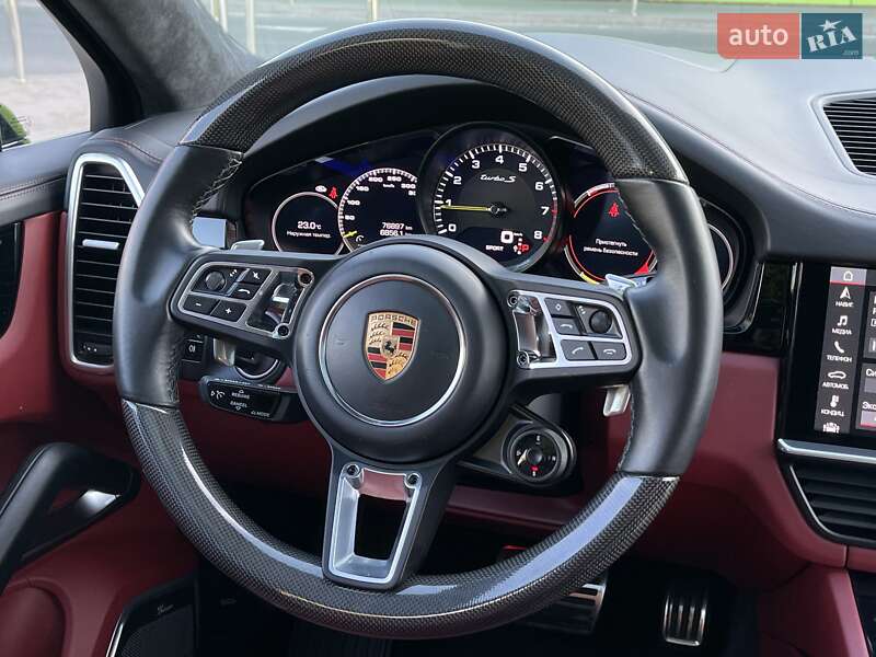 Позашляховик / Кросовер Porsche Cayenne 2019 в Києві