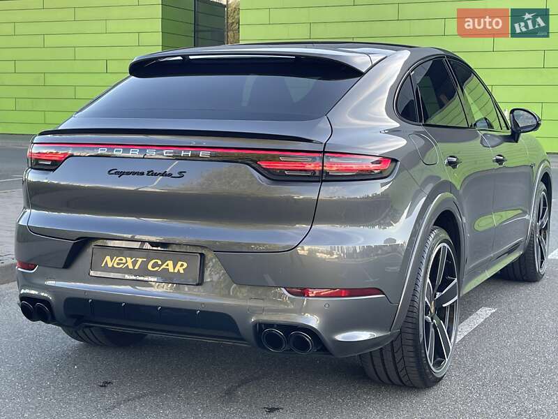 Позашляховик / Кросовер Porsche Cayenne 2019 в Києві