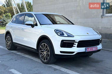 Позашляховик / Кросовер Porsche Cayenne 2018 в 