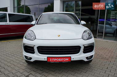 Позашляховик / Кросовер Porsche Cayenne 2017 в Житомирі
