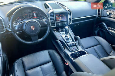 Внедорожник / Кроссовер Porsche Cayenne 2011 в 