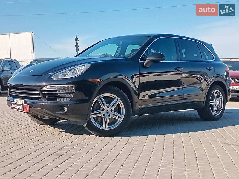 Внедорожник / Кроссовер Porsche Cayenne 2014 в 