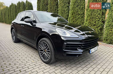 Внедорожник / Кроссовер Porsche Cayenne 2019 в 
