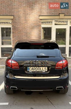 Позашляховик / Кросовер Porsche Cayenne 2011 в 