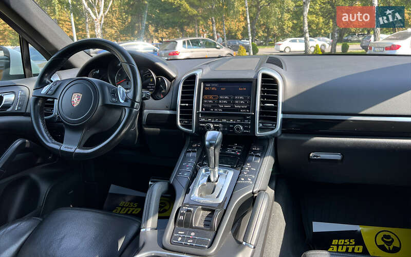 Внедорожник / Кроссовер Porsche Cayenne 2011 в Львове