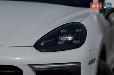 Внедорожник / Кроссовер Porsche Cayenne 2014 в 