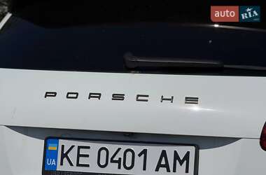Внедорожник / Кроссовер Porsche Cayenne 2014 в 