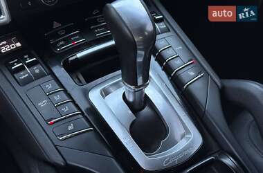 Внедорожник / Кроссовер Porsche Cayenne 2014 в 