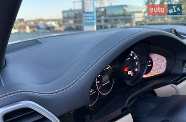 Внедорожник / Кроссовер Porsche Cayenne 2018 в 