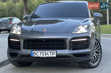 Внедорожник / Кроссовер Porsche Cayenne 2019 в 