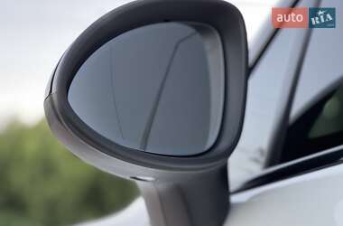 Внедорожник / Кроссовер Porsche Cayenne 2012 в 