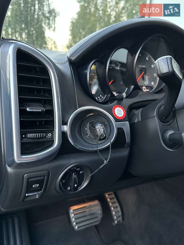 Внедорожник / Кроссовер Porsche Cayenne 2011 в Любешове фото 40 Внедорожник / Кроссовер Porsche Cayenne 2011 в Любешове