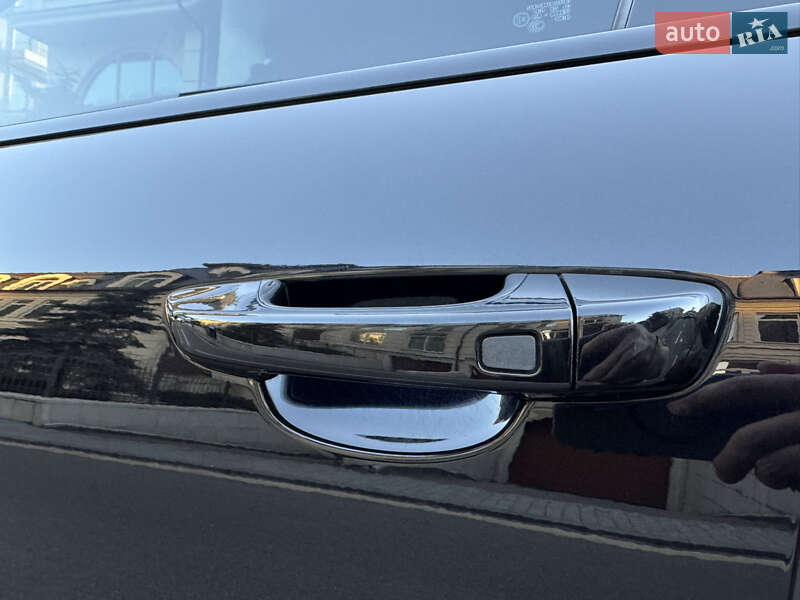 Позашляховик / Кросовер Porsche Cayenne 2012 в Києві
