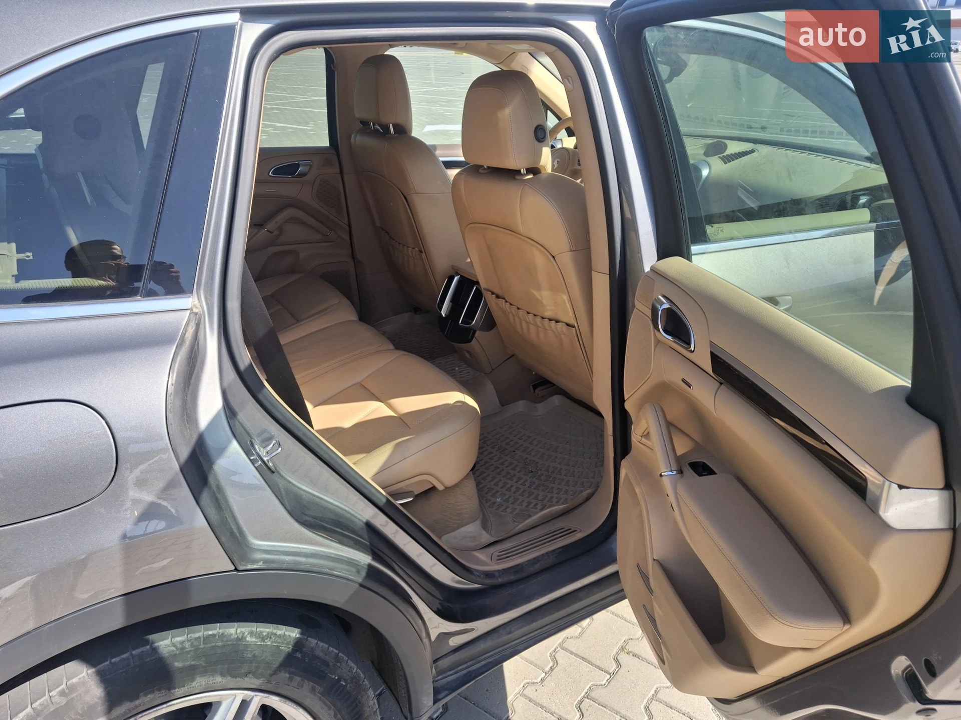 2013 Porsche Cayenne - мініатюра 26
