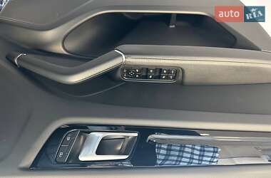 Позашляховик / Кросовер Porsche Cayenne 2022 в 