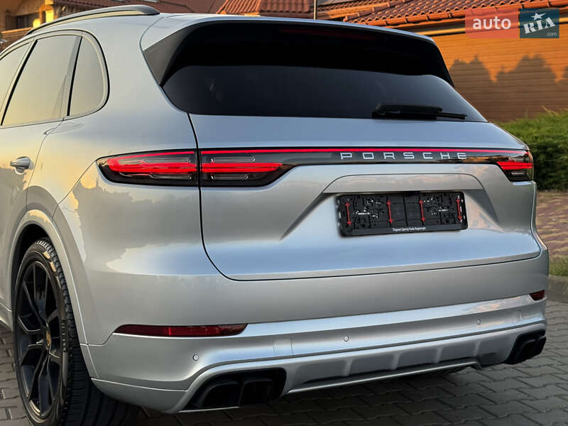 Внедорожник / Кроссовер Porsche Cayenne 2018 в Одессе фото 12 Внедорожник / Кроссовер Porsche Cayenne 2018 в Одессе