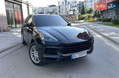 Внедорожник / Кроссовер Porsche Cayenne 2019 в 