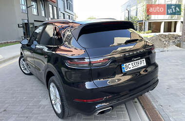 Внедорожник / Кроссовер Porsche Cayenne 2019 в 