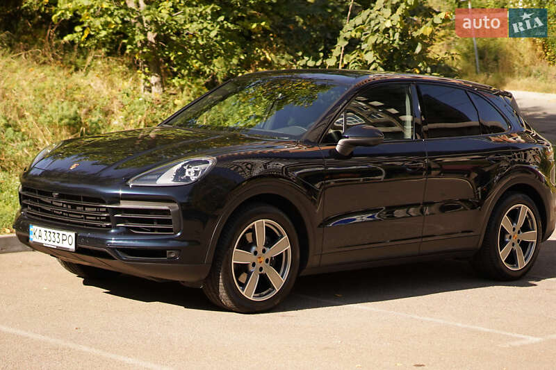 Внедорожник / Кроссовер Porsche Cayenne 2018 в 