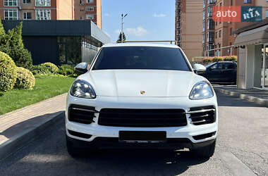 Внедорожник / Кроссовер Porsche Cayenne 2019 в 