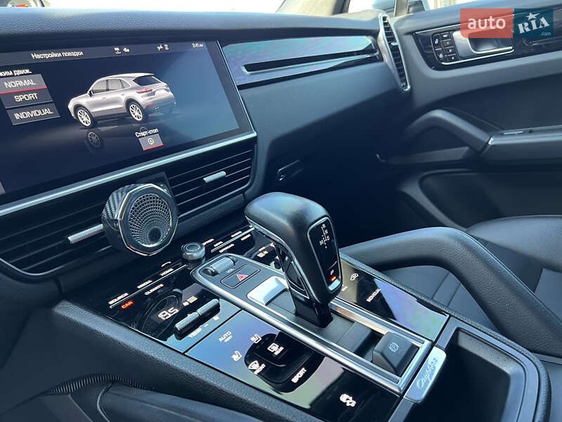 Внедорожник / Кроссовер Porsche Cayenne 2019 в Днепре