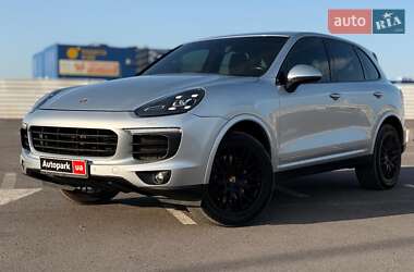 Позашляховик / Кросовер Porsche Cayenne 2016 в Львові