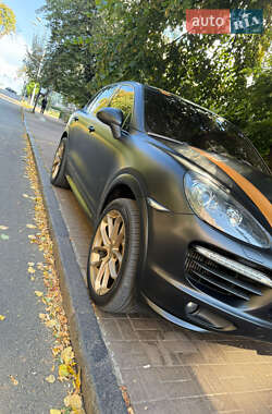 Внедорожник / Кроссовер Porsche Cayenne 2010 в Ирпене