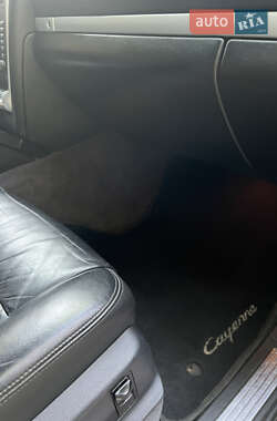 Внедорожник / Кроссовер Porsche Cayenne 2004 в 