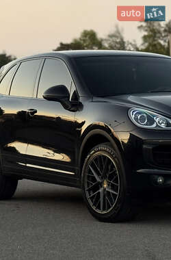 Внедорожник / Кроссовер Porsche Cayenne 2014 в Днепре