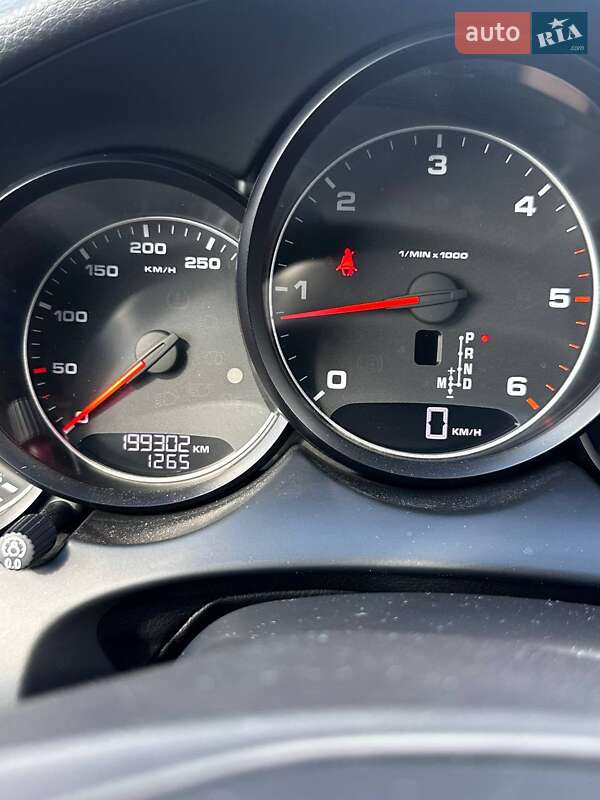 Внедорожник / Кроссовер Porsche Cayenne 2013 в Полтаве фото 13 Внедорожник / Кроссовер Porsche Cayenne 2013 в Полтаве