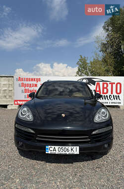 Позашляховик / Кросовер Porsche Cayenne 2011 в 