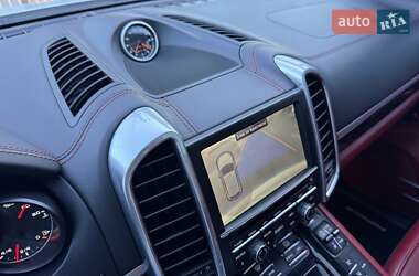 Позашляховик / Кросовер Porsche Cayenne 2014 в 