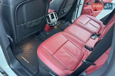 Позашляховик / Кросовер Porsche Cayenne 2014 в 