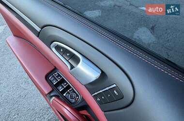 Позашляховик / Кросовер Porsche Cayenne 2014 в 