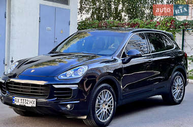 Позашляховик / Кросовер Porsche Cayenne 2014 в Харкові
