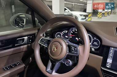 Позашляховик / Кросовер Porsche Cayenne 2019 в 