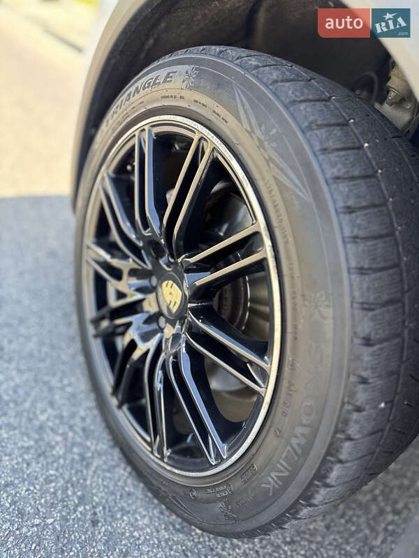 Внедорожник / Кроссовер Porsche Cayenne 2013 в Днепре фото 10 Внедорожник / Кроссовер Porsche Cayenne 2013 в Днепре