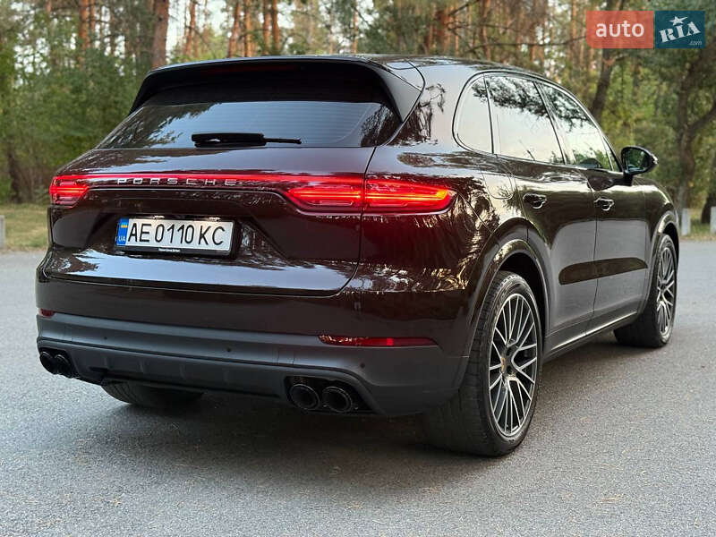 Внедорожник / Кроссовер Porsche Cayenne 2022 в Новомосковске