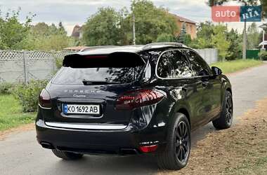 Позашляховик / Кросовер Porsche Cayenne 2011 в 