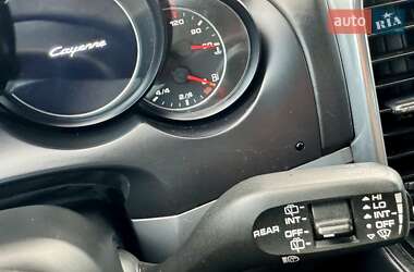 Позашляховик / Кросовер Porsche Cayenne 2011 в 