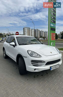 Позашляховик / Кросовер Porsche Cayenne 2013 в 