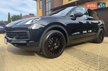 Внедорожник / Кроссовер Porsche Cayenne 2020 в 