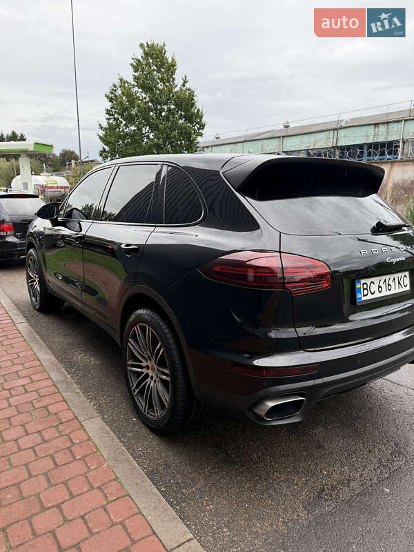 Внедорожник / Кроссовер Porsche Cayenne 2017 в Львове фото 7 Внедорожник / Кроссовер Porsche Cayenne 2017 в Львове