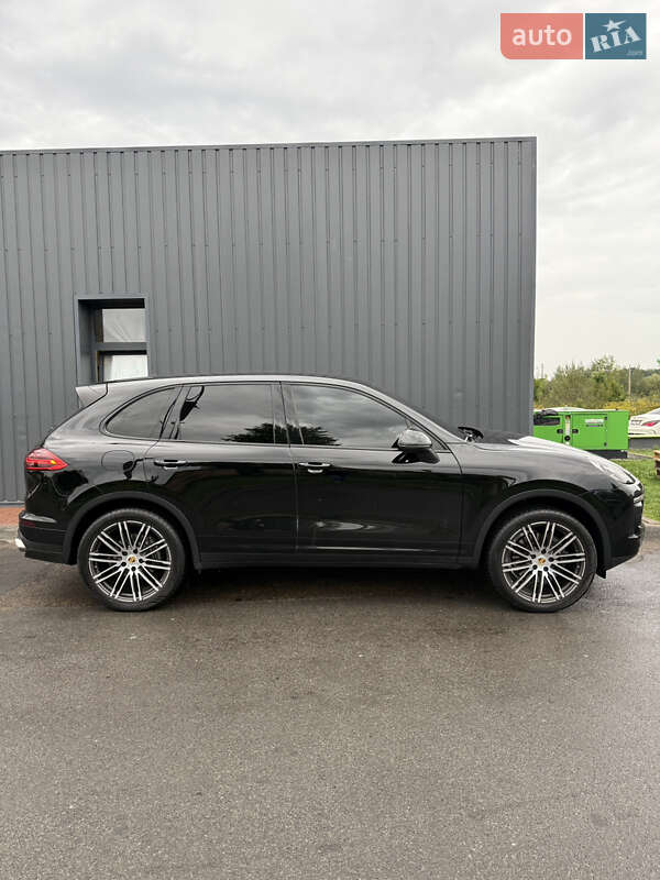 Внедорожник / Кроссовер Porsche Cayenne 2017 в Львове фото 30 Внедорожник / Кроссовер Porsche Cayenne 2017 в Львове